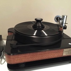 Primary Control Reference Tonearm at Roessner & Sohn TT