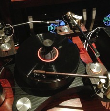 Primary Control Reference Tonearm at TW Acustics Raven TT